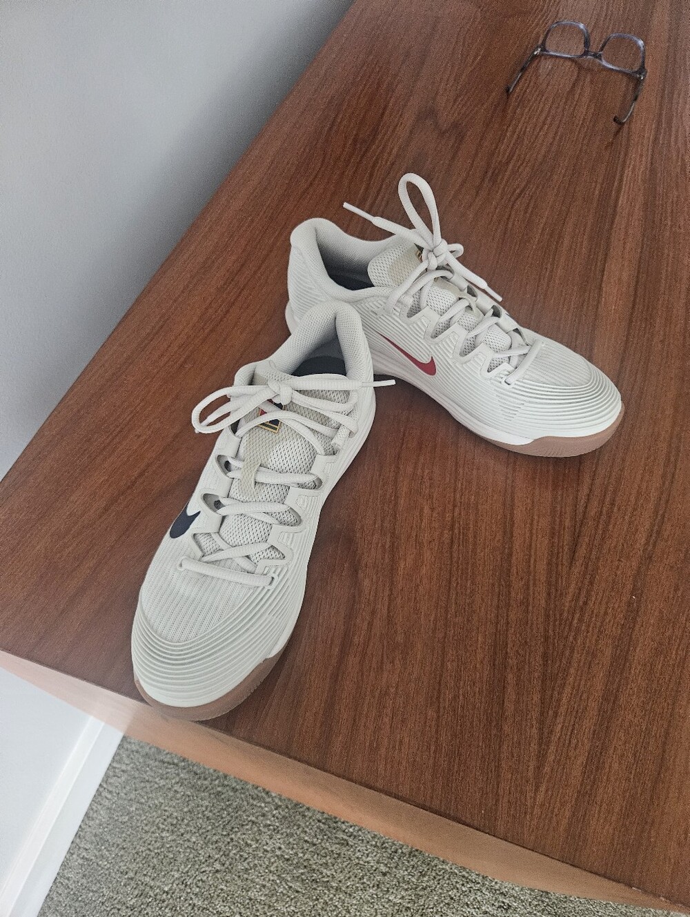 "NWOT" NIKE Court Air Zoom Vapor 12 HC tennis shoes - White and Blue And Red - Picture 6 of 6